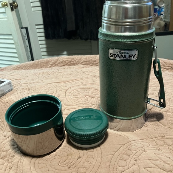 Vintage Stanley Classic Green Vacuum Thermos - Picture 10 of 10